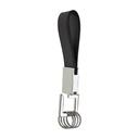 Llavero promocional de curpiel y metal de 1.8 x 9.5 cm con 4 argollas y grabado láser – BT-LLM-0012