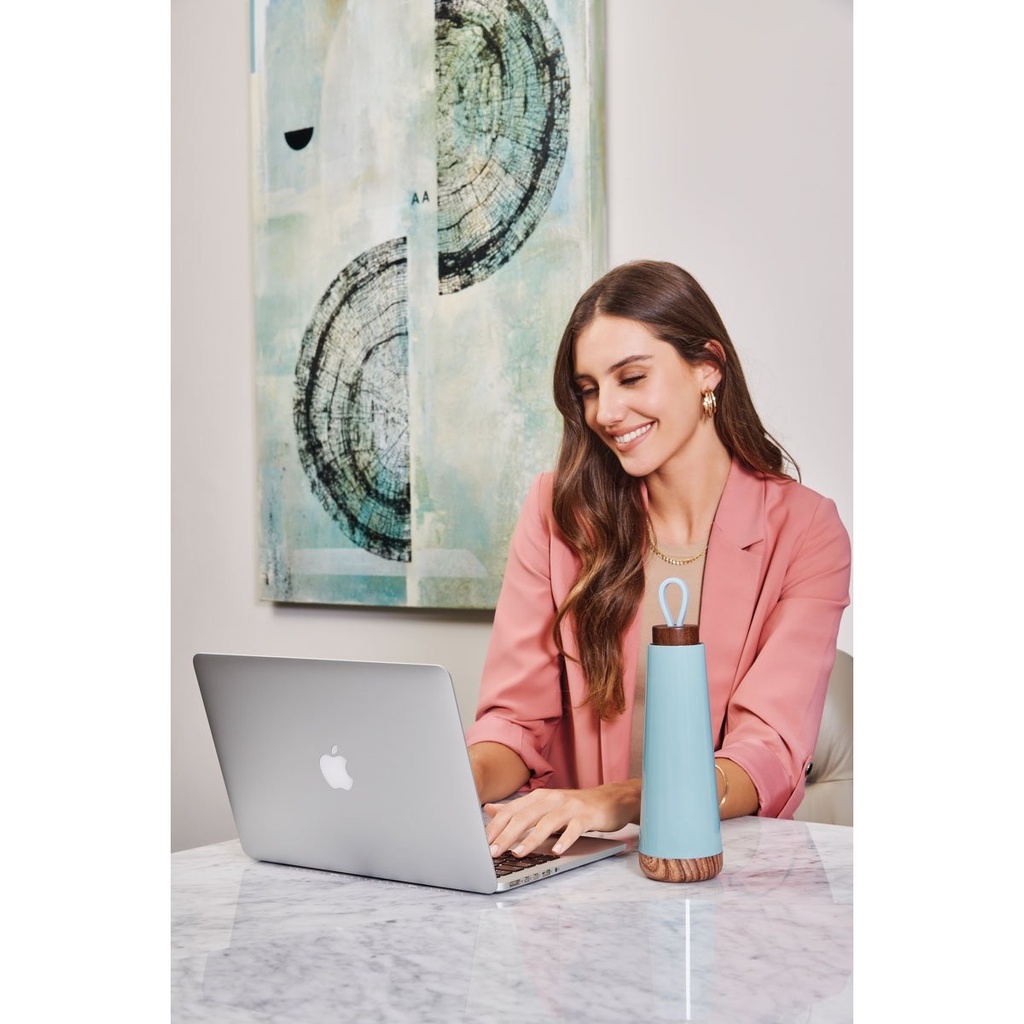 Termo promocional de acero inoxidable 500 ml con tapa de madera y agarradera de silicón – BT-TEM-0016