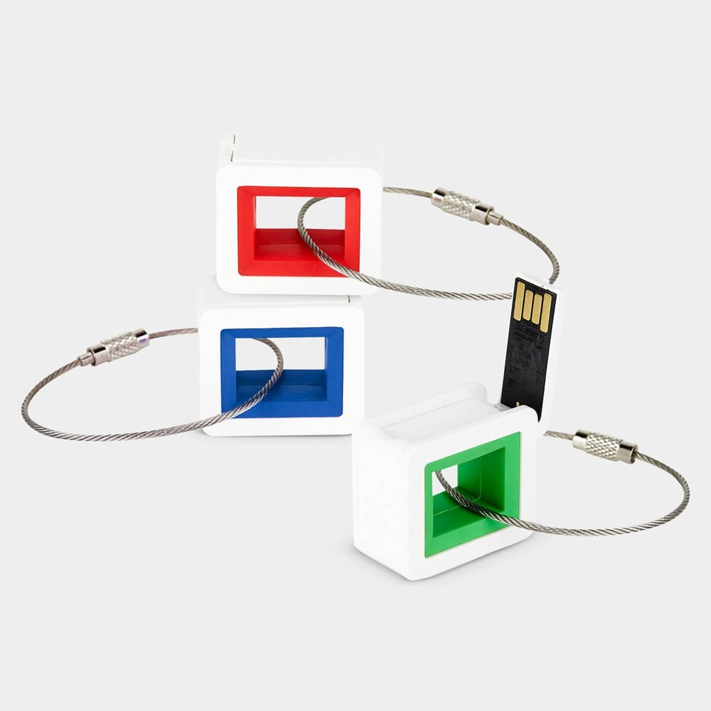 Memoria USB promocional de plástico 4 GB con diseño tipo llavero – BT-USB-0001